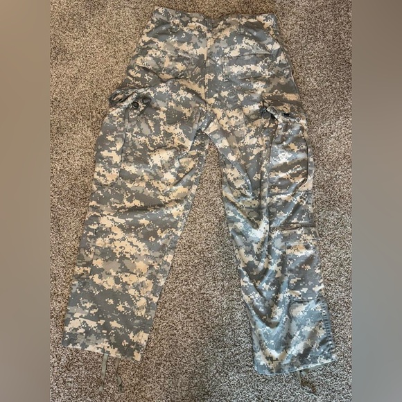 camo cargos - Picture 2 of 7
